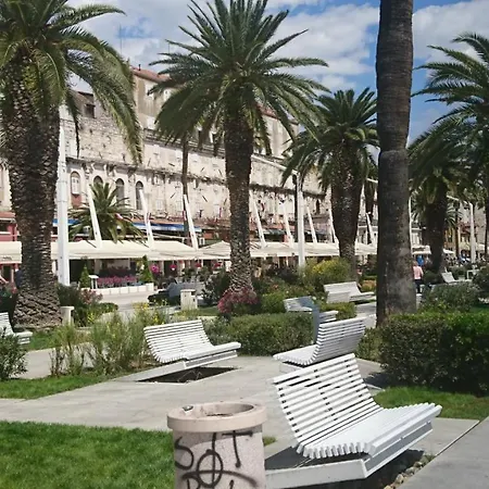 Apartman Sfinga In The Heart Of Diocletian's Palace Split