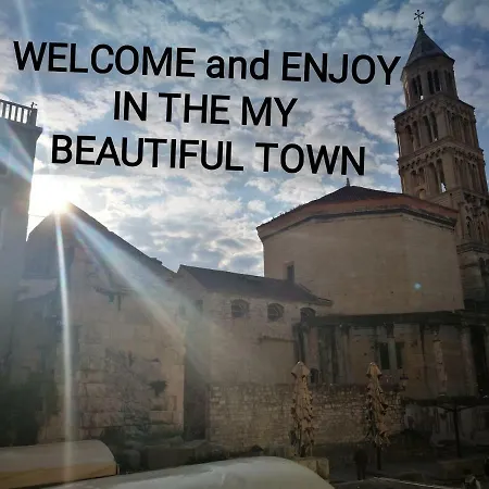 アパート Sfinga In The Heart Of Diocletian's Palace *