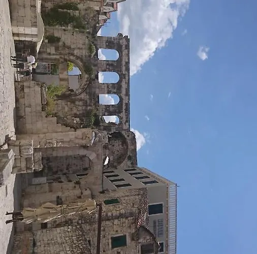 Sfinga In The Heart Of Diocletian's Palace *