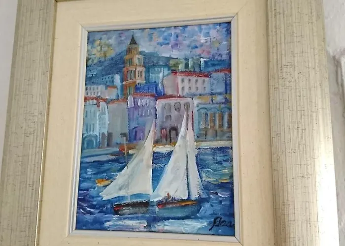 Sfinga In The Heart Of Diocletian's Palace Сплит