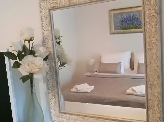 Sfinga In The Heart Of Diocletian's Palace