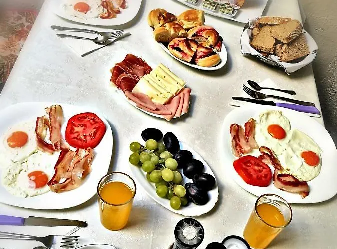 Апартаменты Sfinga In The Heart Of Diocletian's Palace Сплит